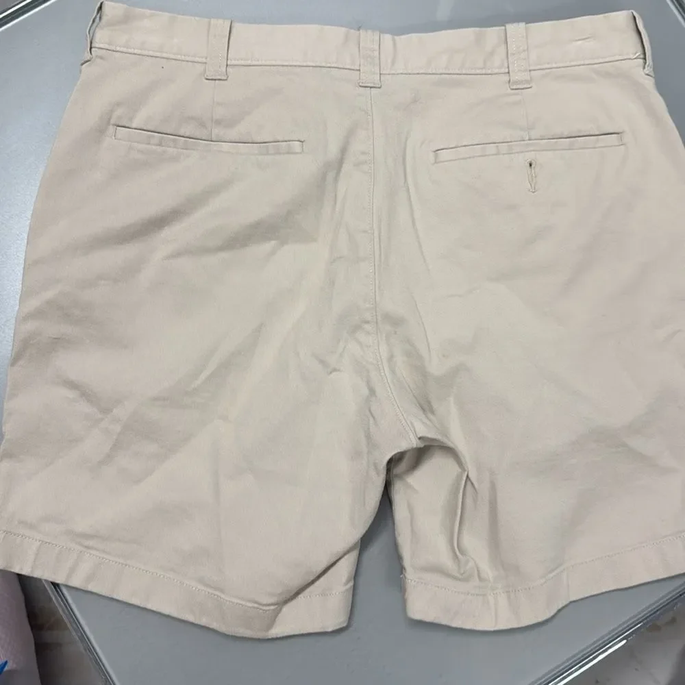J Crew Light Khaki Shorts - LIKE NEW - Mens Shorts Size 33 - Excellent Condition